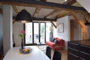  Apartments Im Backsteinspeicher  Штральзунд